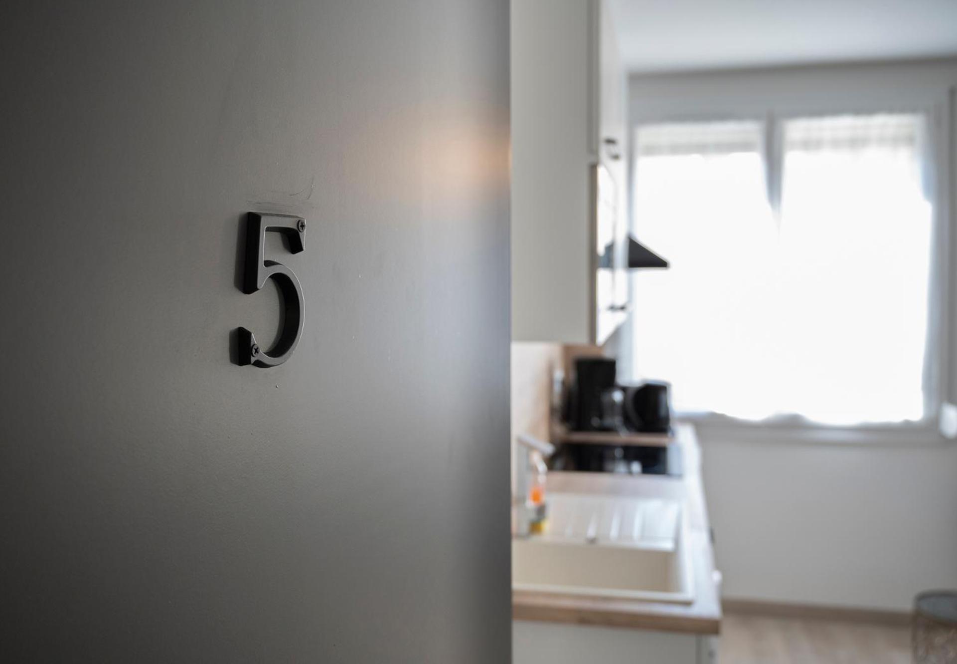 Ferienwohnung Dolmen Adrien 5 Tours Exterior foto